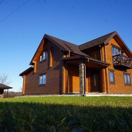 Villa Family House Truskavets Modrychi Eksteriør billede